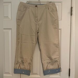 Christopher & Banks Size 10 Capris with Palm Trees